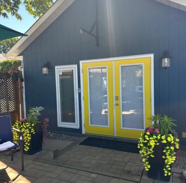 K STREET CARRIAGE HOUSE Studio
