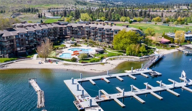 Lakeside/Poolside Suite in the Cove Resort!