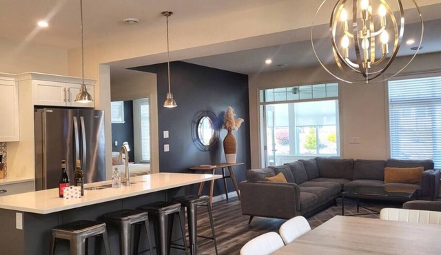 Large Modern Home at the Cottages #54