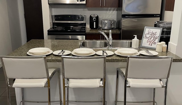 Lovely 1 bedroom condo with amazing view
