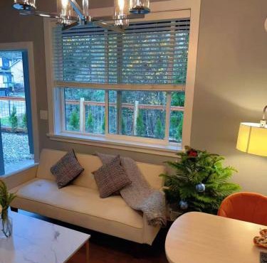 Lovely 2 bedroom suite in Langford