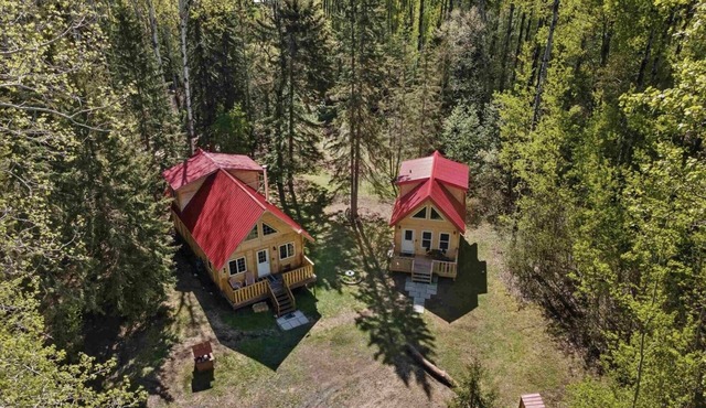 *Low Season Pricing!* Cozy Cabin Retreat - Reconnect with Nature in Comfort!
