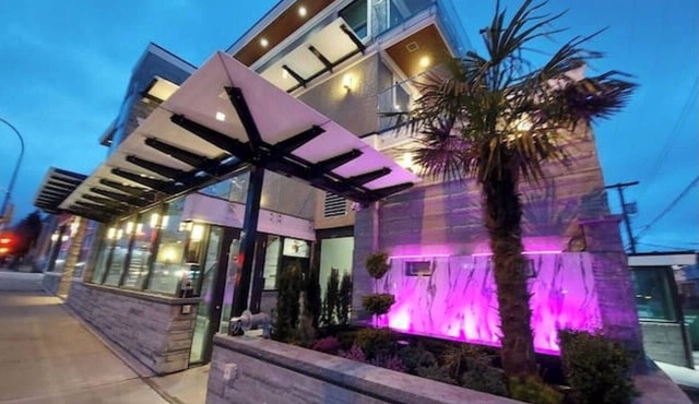 Luxurious 3 Bedroom Townhouse