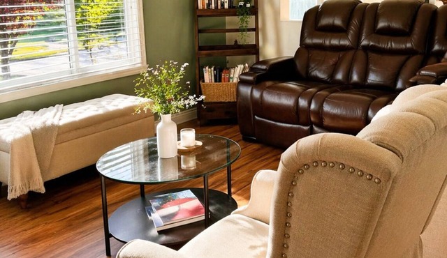 “Luxury 2BR Suite Free Parking Modern Kitchen”