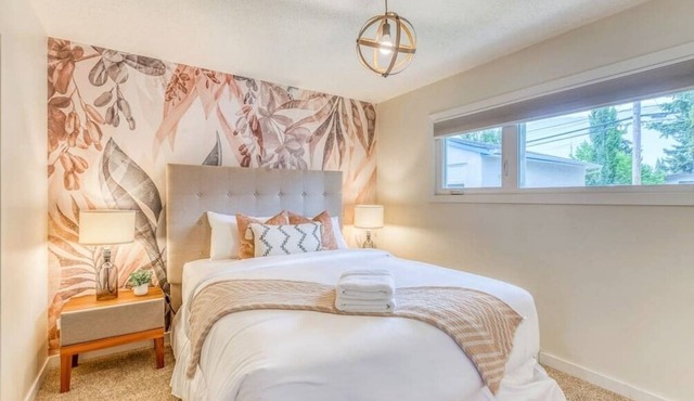 Luxury Home by North Glenmore Park