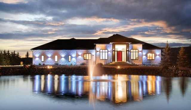 Luxury Mansion Secluded on 5 Acres 8BR Sauna
