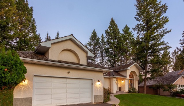 Luxury Mountain Retreat in Fairmont Hot Springs Resort Community