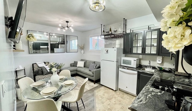Luxury Suite-Unique Quotes Space in Saskatoon