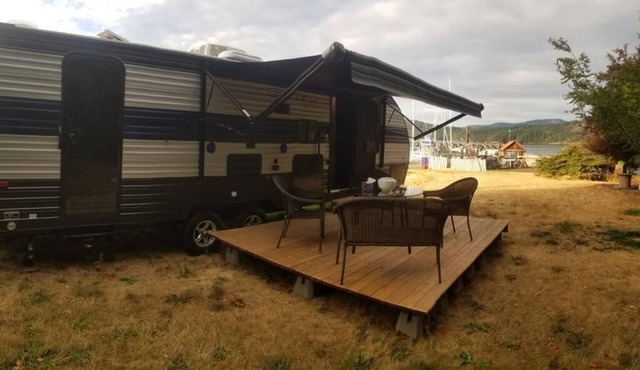 Luxury Trailer Home on Vancouver Island in Cowichan Bay