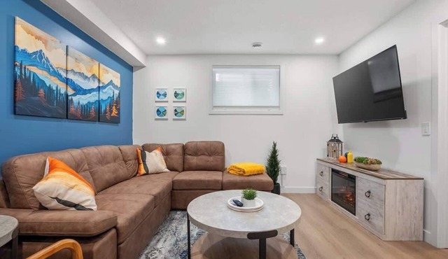 Meadowstone Suite 3BD 3 TVs Near Spruce Meadows
