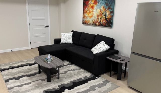 Modern 2 Bedroom Basement Suite|Airdrie Calgary