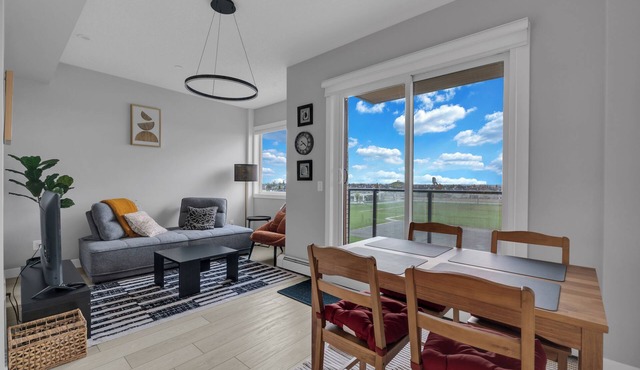 Modern 2BR Suite with Underground Parking in SW Calgary