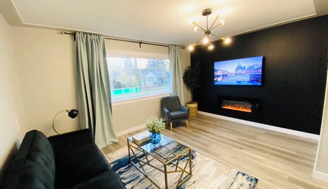 Modern Cozy Retreat Close to Downtown