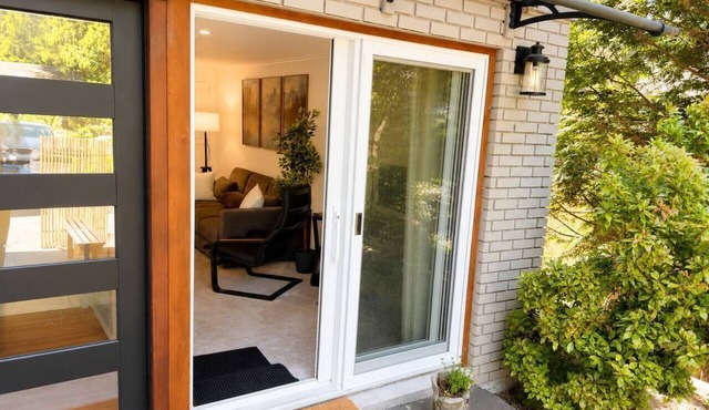 Modern North Van Escape with 2BR | BBQ | Workspace in North Vancouver