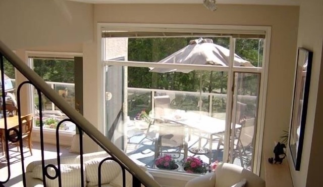 Mountain Bliss Retreat – Stunning Views & Serene Escape in Radium Hot Springs!