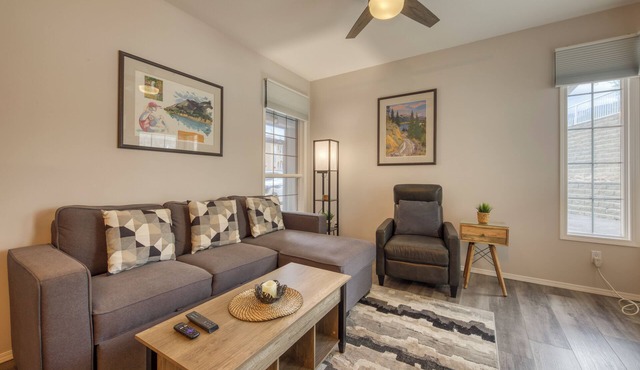 Mountain Nest King 1 bedroom, sleeps 4: Unit 2005B
