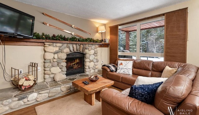 Nature`s Nook | Ski In/Out | Pools | Hot Tub