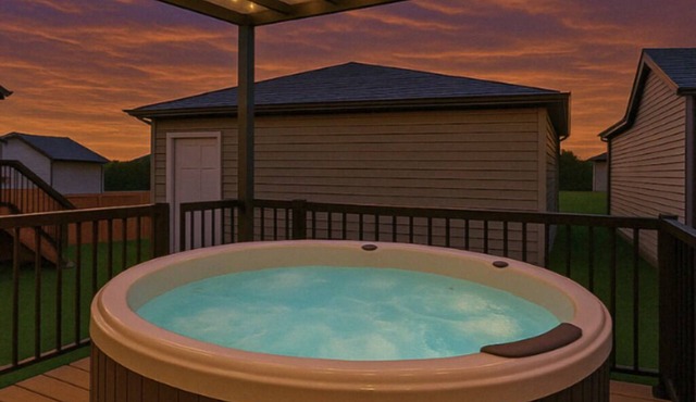 NEW-Luxury 6BR Retreat-Hot Tub-KingBed-EV Charger