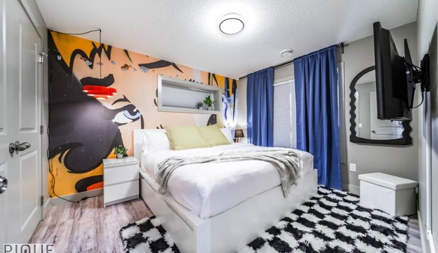 ★NEW★Chic Suite★King Bed☀ Patio★Netflix★WiFi✔Clean