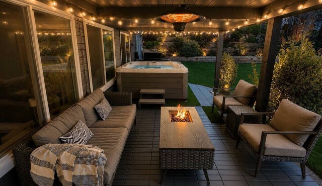 North Van Escape: 3BR | Hot Tub | Huge Backyard