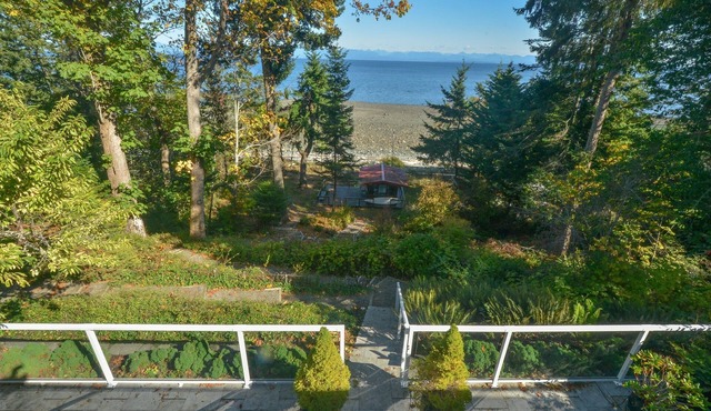 Oceanfront Retreat w/Cabana, Views & EV Charger