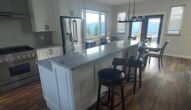 Okanagan Acreage close 2 Predator Ridge Golf, Wine, Beach, 50th parallel, Hiking