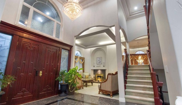 Panridge Estate 6-bedroom in beautiful Surrey with WiFi