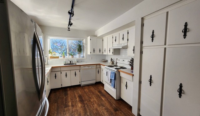 Paradise in Pemberton 15 acres on the River