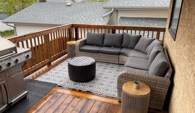 Peaceful and Inviting 4 Bedroom Bilevel House