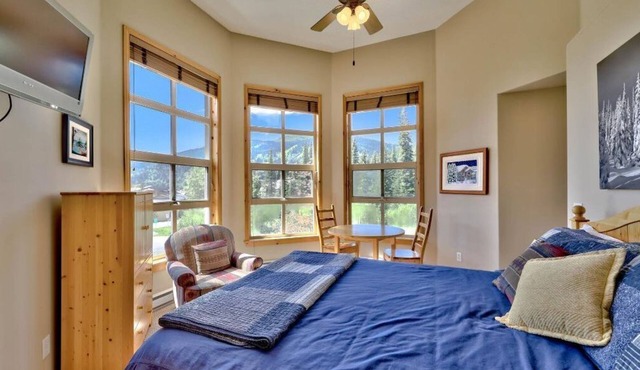 Perfect family vacation home 4 bedroom w/private hot tub