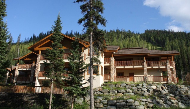 Pinnacle Lodge