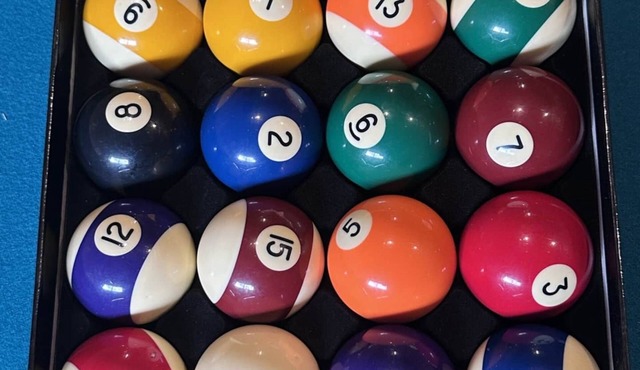 Pool/Ping Pong, board games. Family/Pet friendly