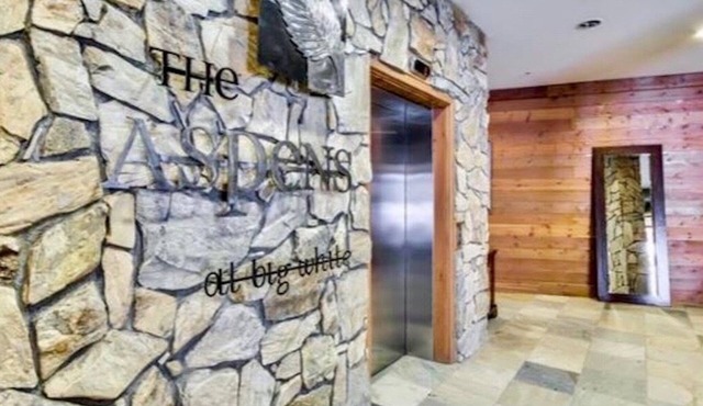 Premier Ski-in/Ski-Out Condo at The Aspens - Big White Ski Resort H885185266