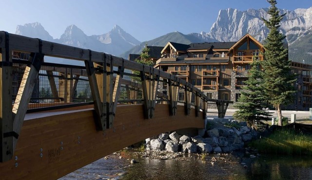Premium penthouse in the heart of the Canadian Rockies! Walk to busy downtown.