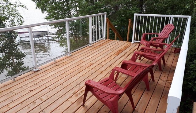 Private and Peaceful Waterfront cabin Pigeon Lake