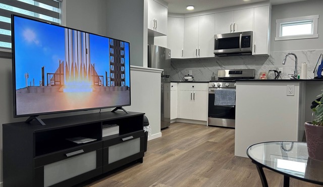 Private Garden Suite – 1 Queen Bed, 1 Double Bed & Full Amenities