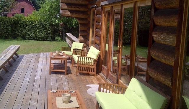 Private Lodge & Five Acres on the Stamp River in Alberni Clayoquot