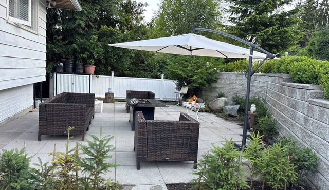 Private Main Floor Residence – 3 Bedrooms in West Vancouver