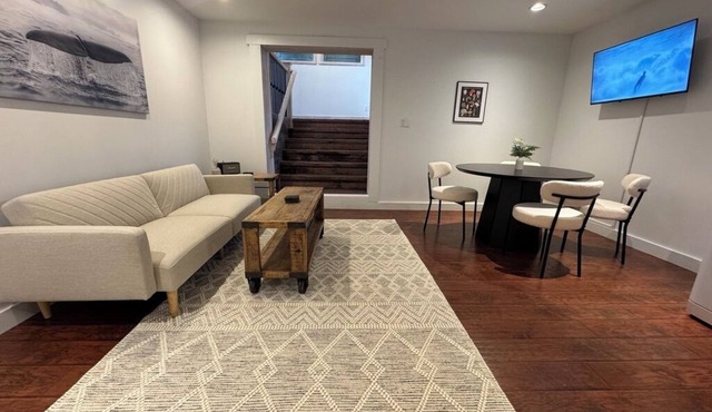 Private Suite, Private Entrance and Driveway