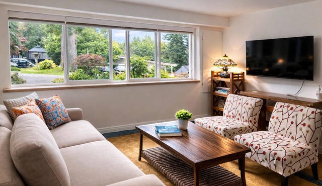 Quiet & Cozy Garden Retreat with Free Parking