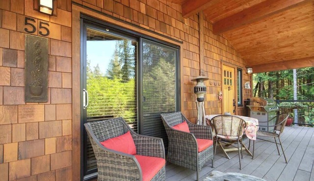 Quiet Romantic Getaway - Non Pet Friendly