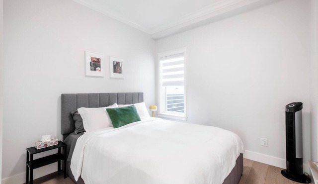 Quiet Stay Near Metro-town