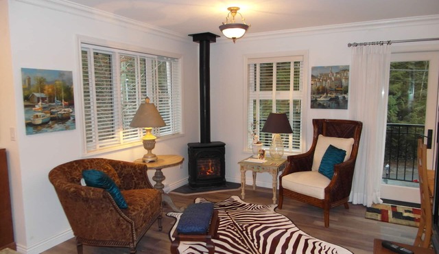 Relax or explore the forest & ocean in amazing Belcarra, Metro Vancouver, BC