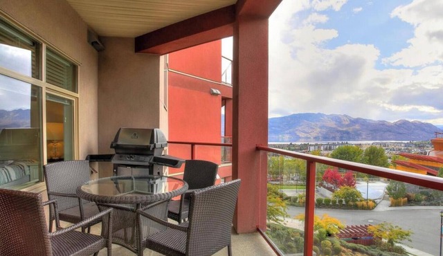 Resort Style Amenities With Pool & hot Tub, Minutes to Wineries and Golf
