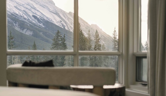 Rimrock Banff, Emblems Collection