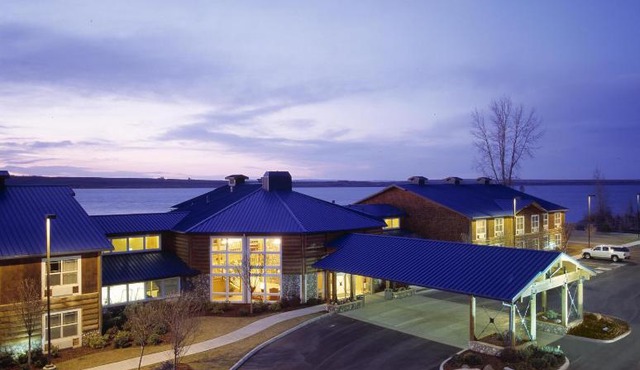 River Lodge and Cabins in Boardman