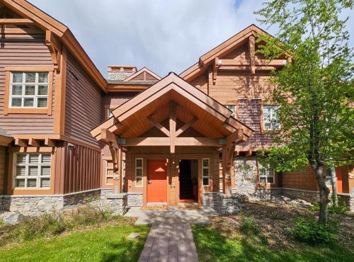 Riverbend Townhomes by StayIn