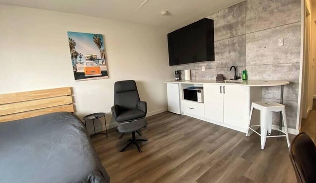 RNDup Urban Lofts Exec Single Room Modern and Trendy!