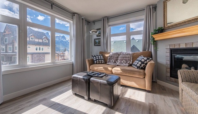 Rocky Mountain View Condo