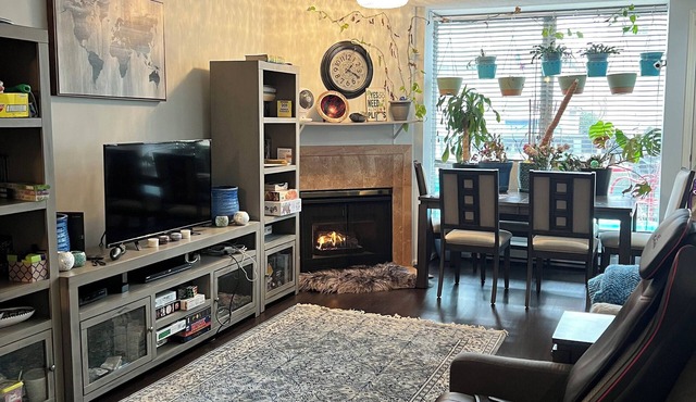 Room in townhouse